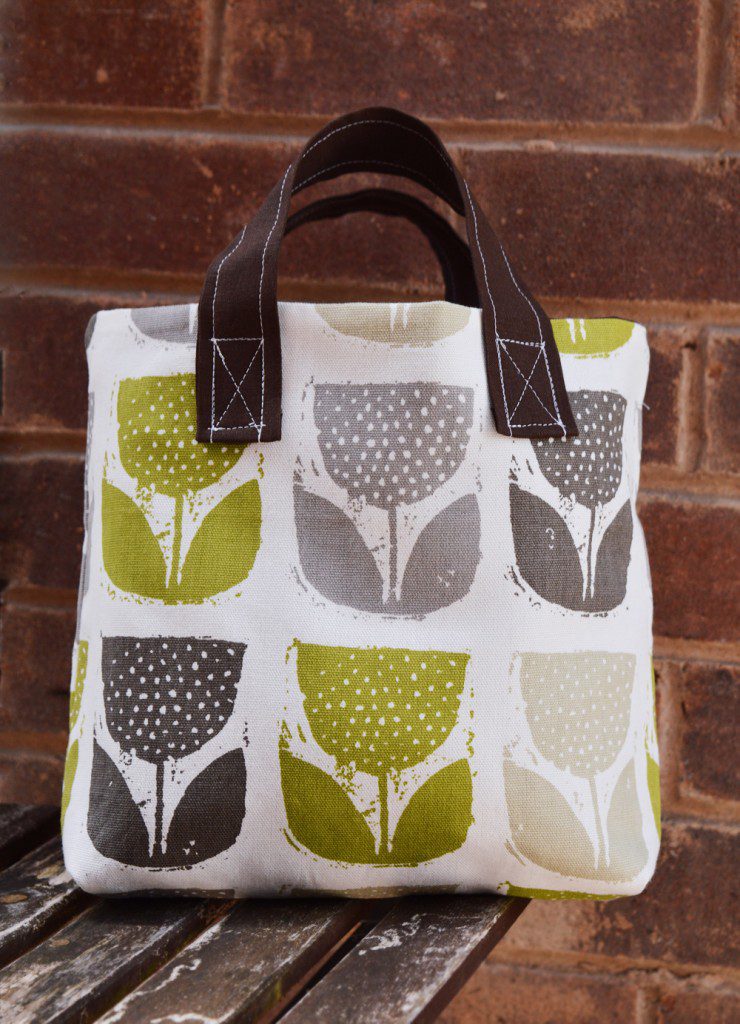 DIY Box bottom tote with hidden seams