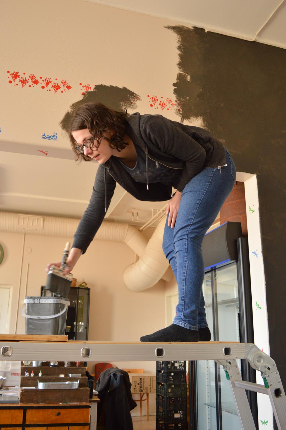 Annie Sloan Wall Paint Review (+ Beginner Friendly Wall Painting Guide)